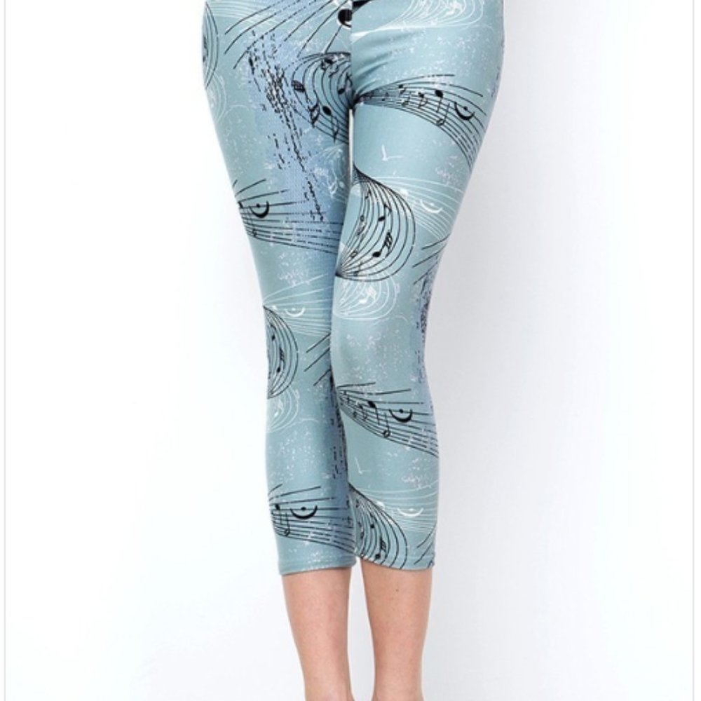 any 3/$25  Musical Notes Capris NWT Music Symphony